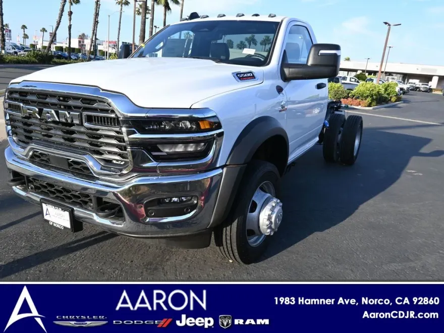 2025 Ram 5500 Tradesman photo 1