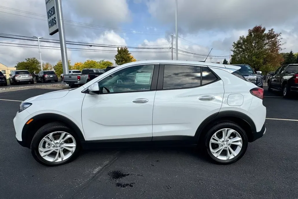 2023 Buick Encore GX Preferred photo 1