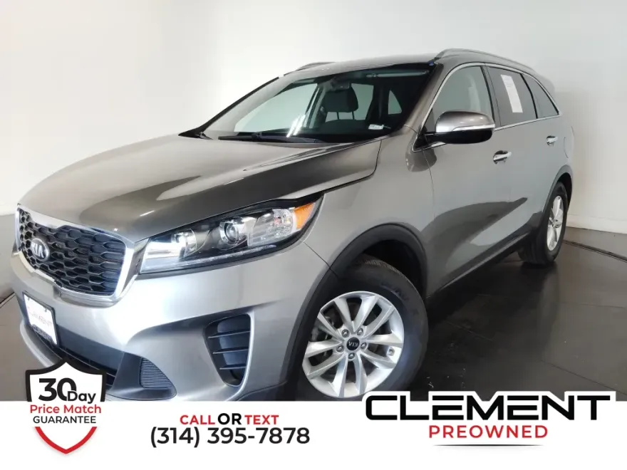 2019 Kia Sorento LX photo 1