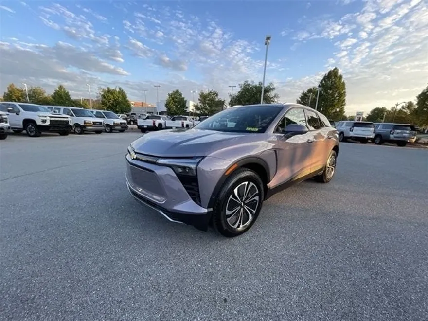 2025 Chevrolet Blazer EV photo 1