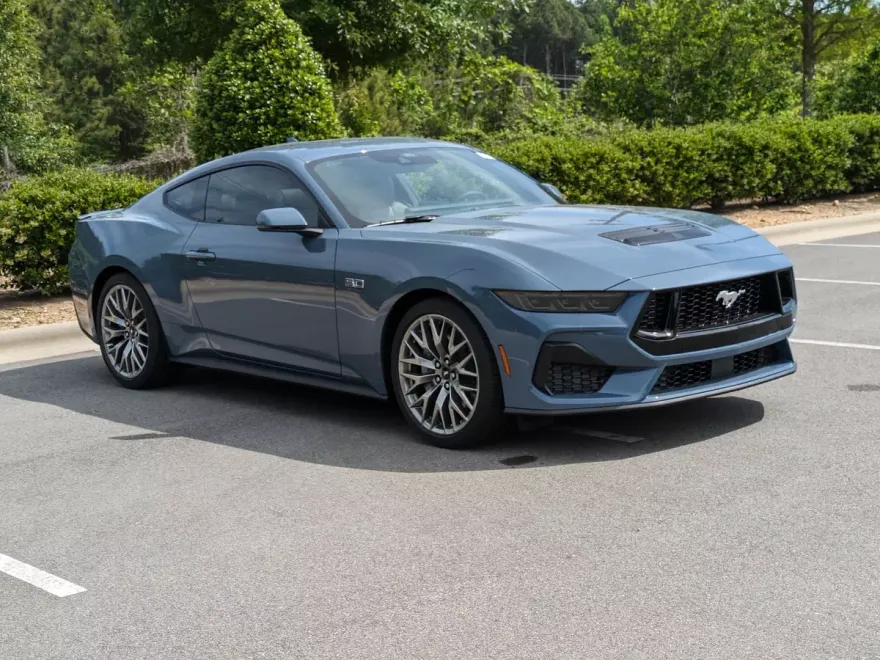 2025 Ford Mustang GT Premium photo 1