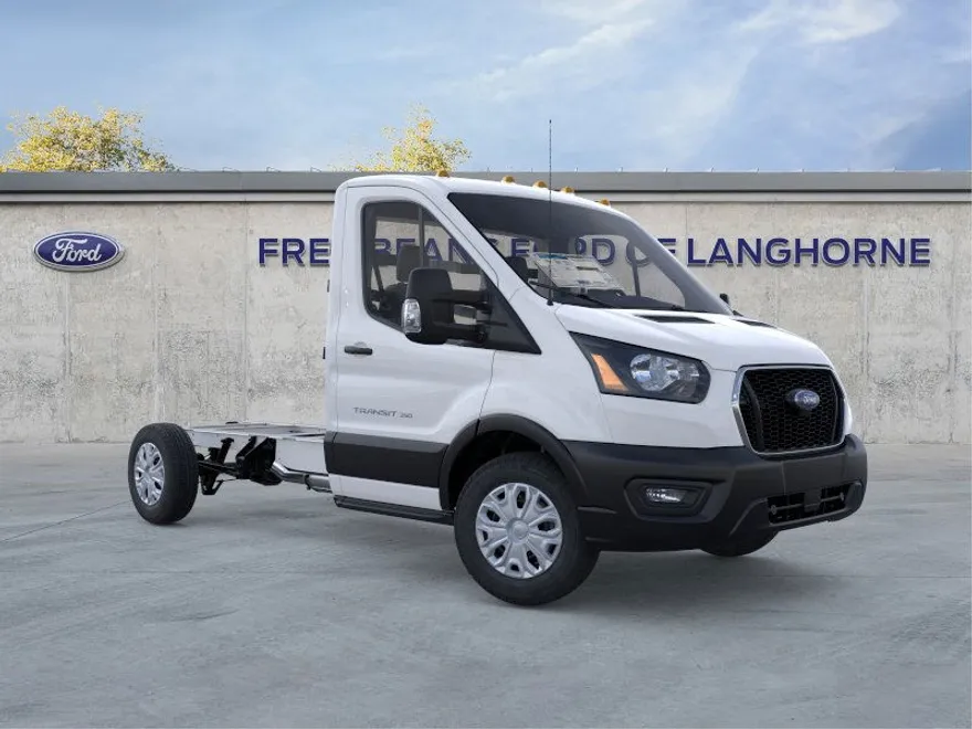 2025 Ford Transit photo 1