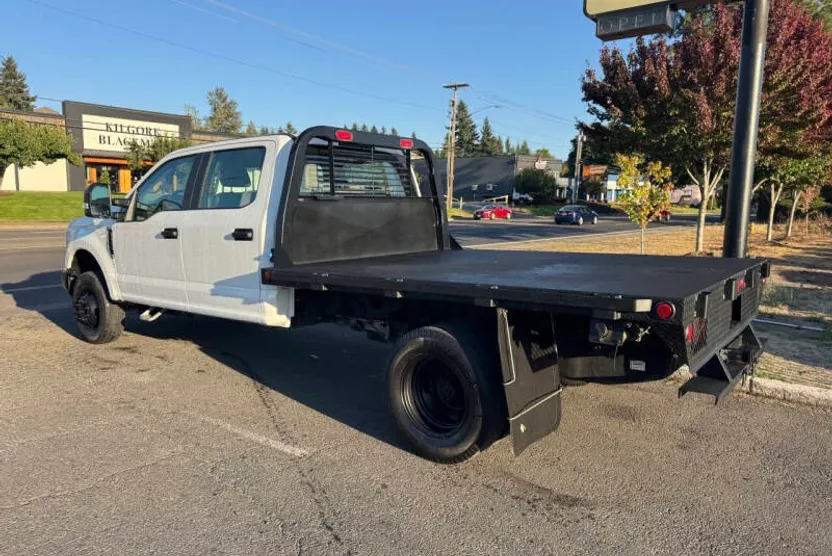 2018 Ford F-350 XL photo 1