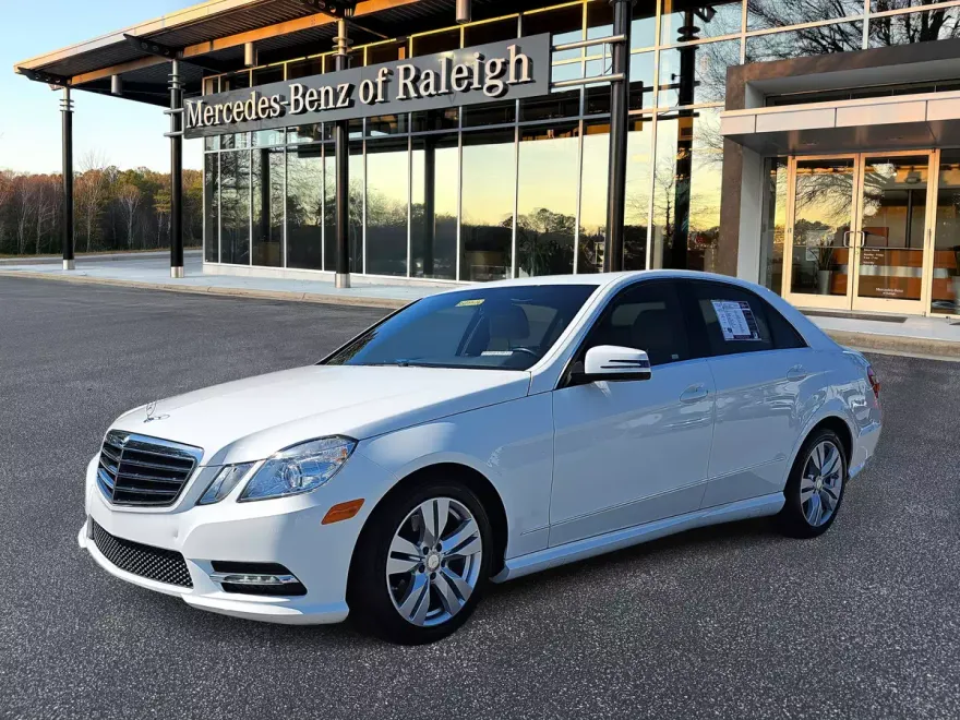 2013 Mercedes Benz E 350 photo 1