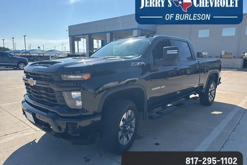 2025 Chevrolet Silverado 2500HD Custom photo 1