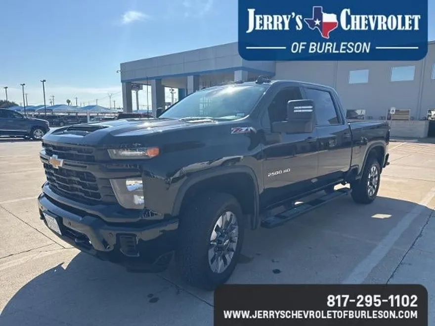 2025 Chevrolet Silverado 2500HD Custom photo 1
