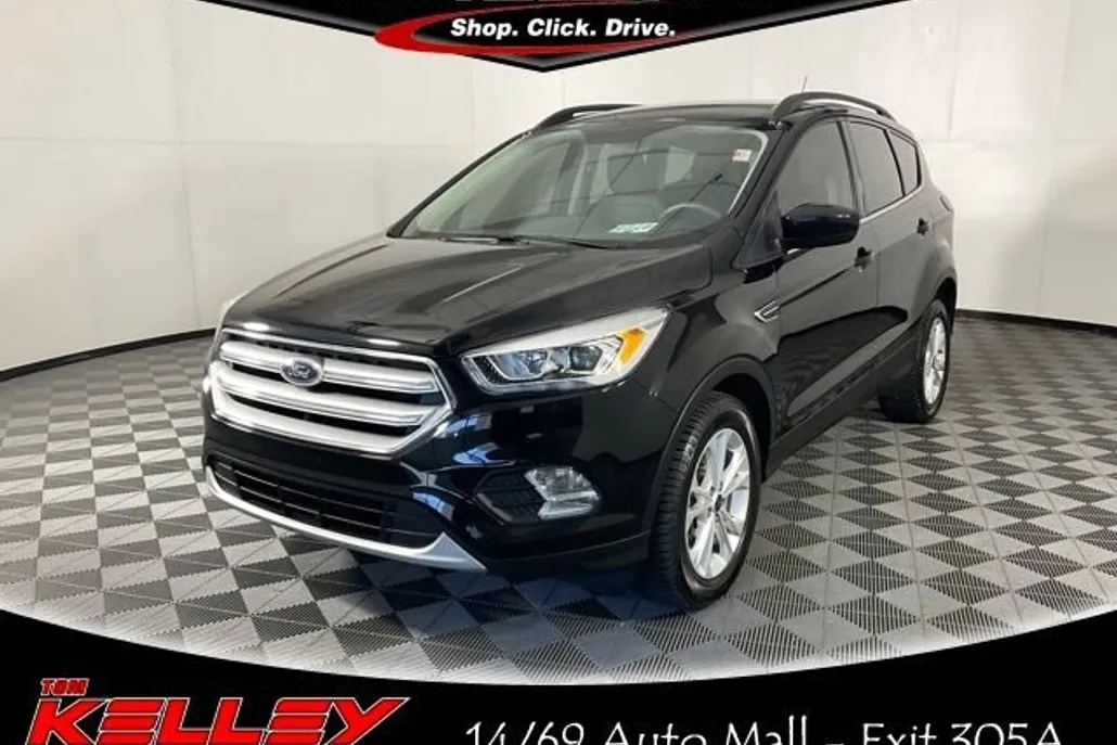 2019 Ford Escape SEL photo 1
