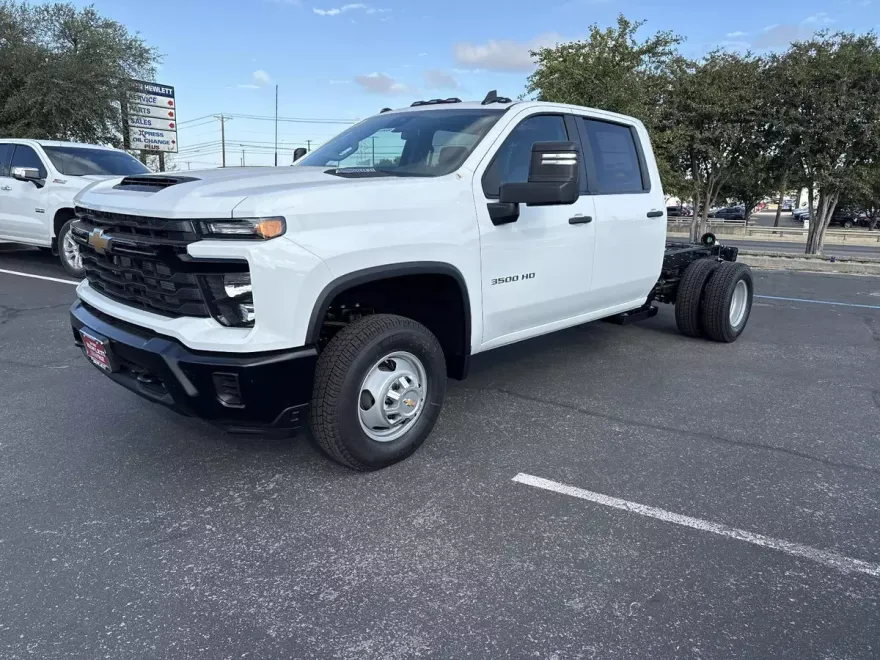 2026 Chevrolet Silverado Work Truck photo 1