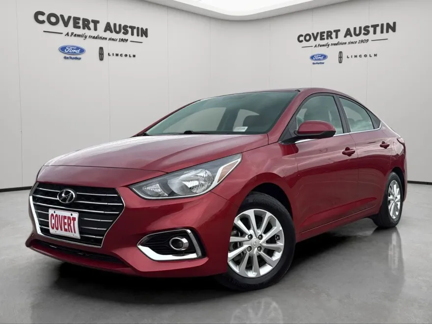 2022 Hyundai Accent SEL photo 1