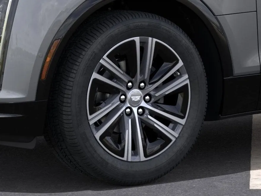 2025 Cadillac Lyriq Luxury photo 9