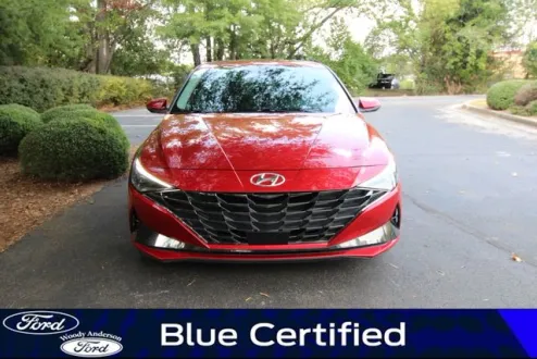 2023 Hyundai Elantra Limited photo 2