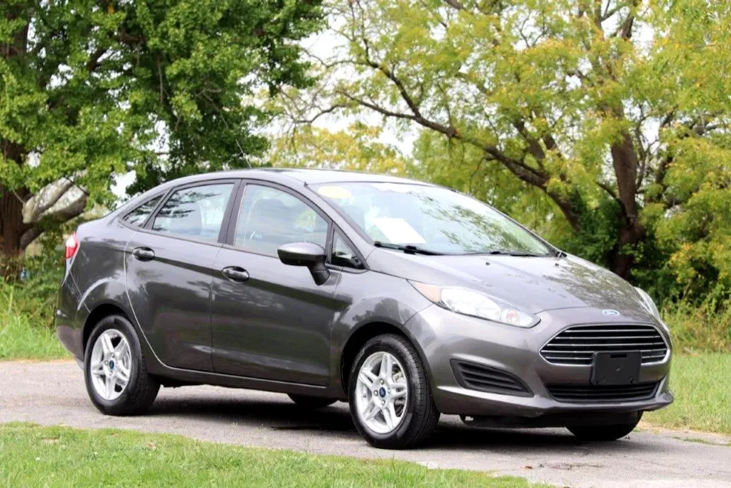 2019 Ford Fiesta SE photo 1