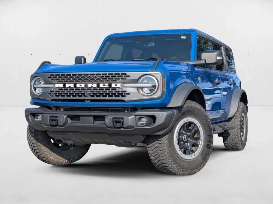 2022 Ford Bronco Badlands photo 1