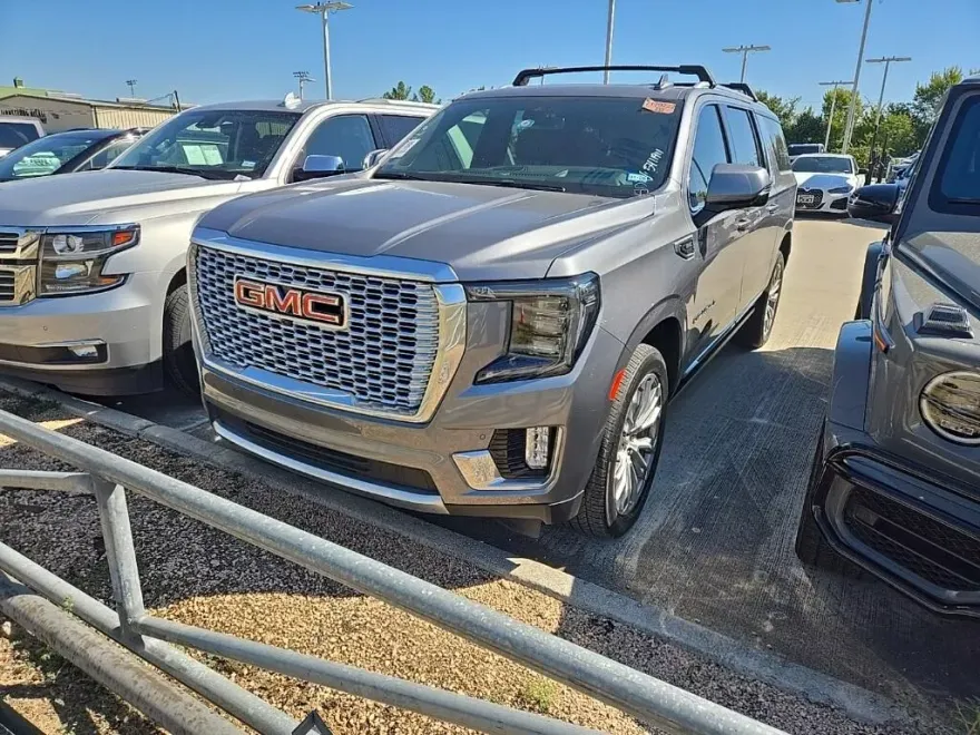 2022 Gmc Yukon XL Denali photo 1
