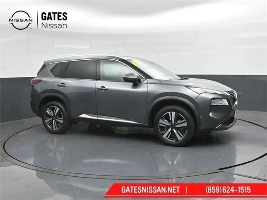 2023 Nissan Rogue SL photo 1