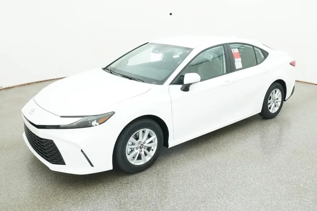 2026 Toyota Camry LE photo 1