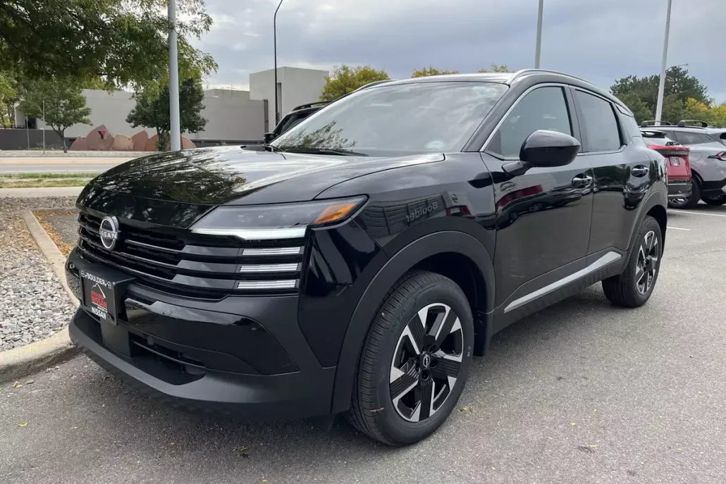 2026 Nissan Kicks SV photo 1
