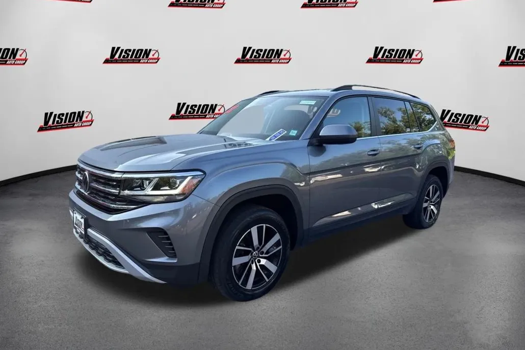 2022 Volkswagen Atlas SE photo 1