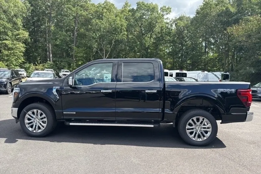 2025 Ford F-150 Lariat photo 1