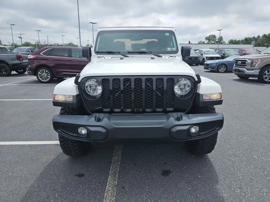 2021 Jeep Gladiator Willys photo 1