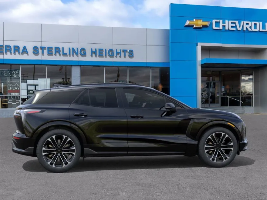 2025 Chevrolet Blazer EV photo 1