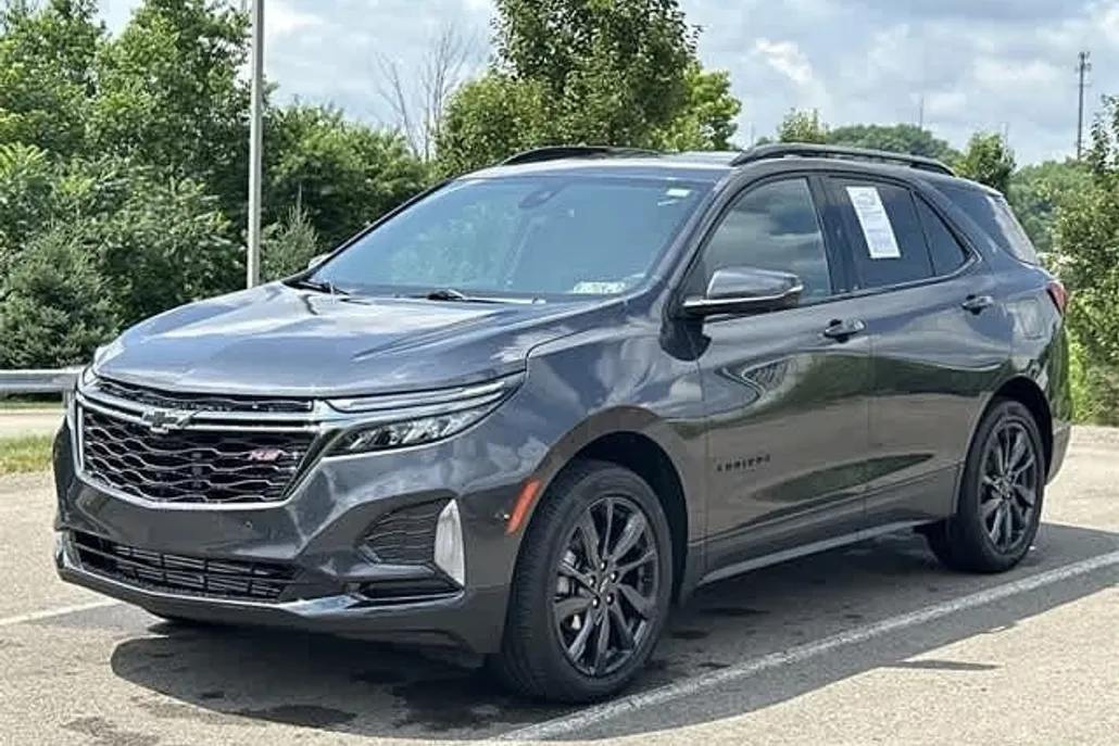 2022 Chevrolet Equinox RS photo 1