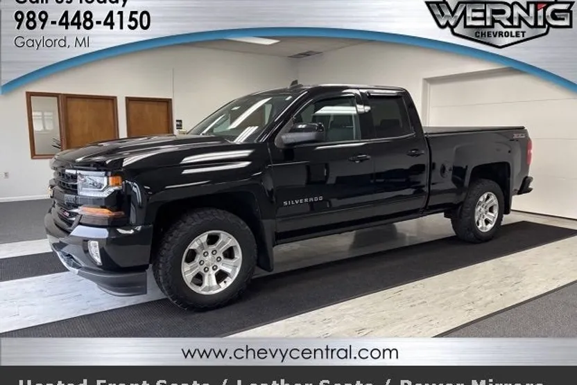 2017 Chevrolet Silverado 1500 LT photo 1