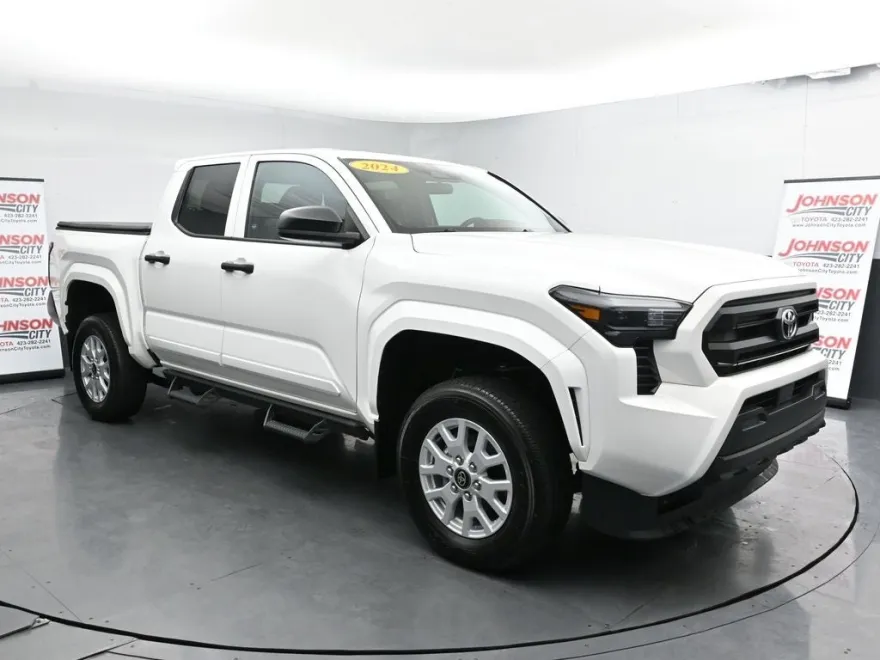 2024 Toyota Tacoma SR Double Cab photo 1