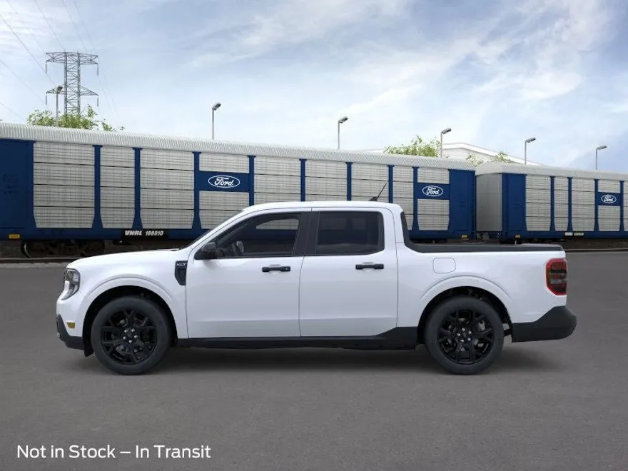 2025 Ford Maverick XLT photo 1