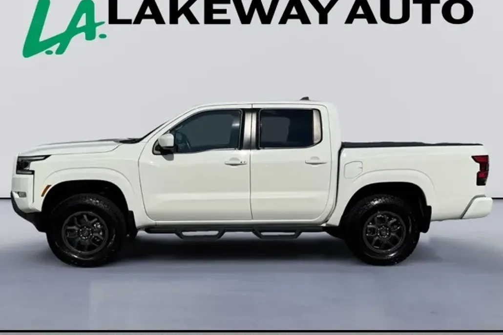 2022 Nissan Frontier SV photo 1