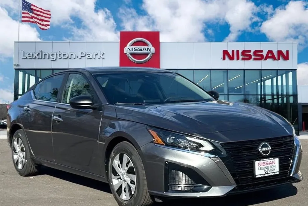 2025 Nissan Altima 2.5 S photo 1