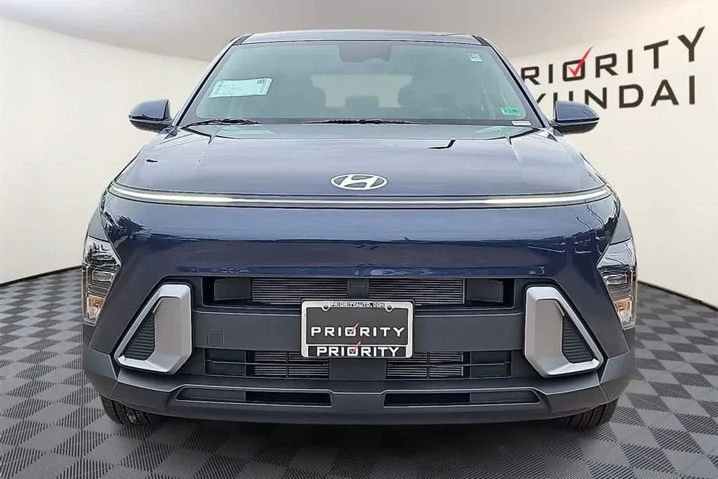2026 Hyundai Kona SE photo 1