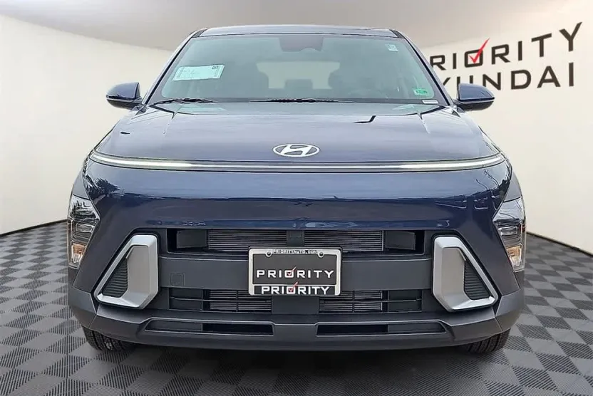 2026 Hyundai Kona SE photo 1