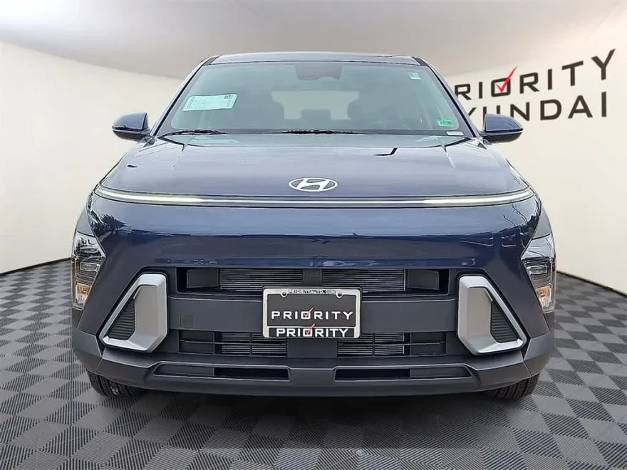 2026 Hyundai Kona SE photo 1