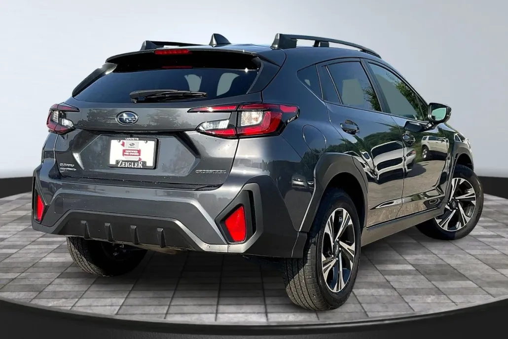 2024 Subaru Crosstrek Premium photo 1