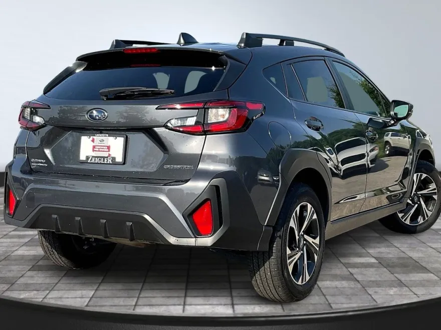2024 Subaru Crosstrek Premium photo 1