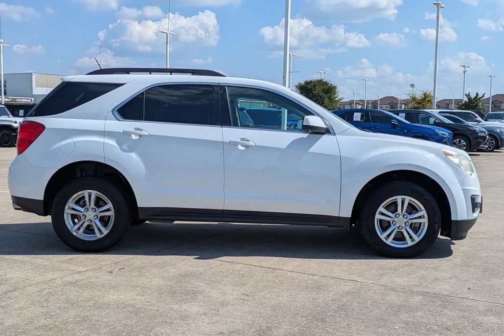 2015 Chevrolet Equinox LT photo 1