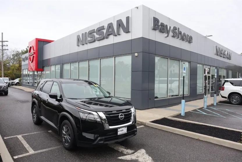 2024 Nissan Pathfinder S photo 1