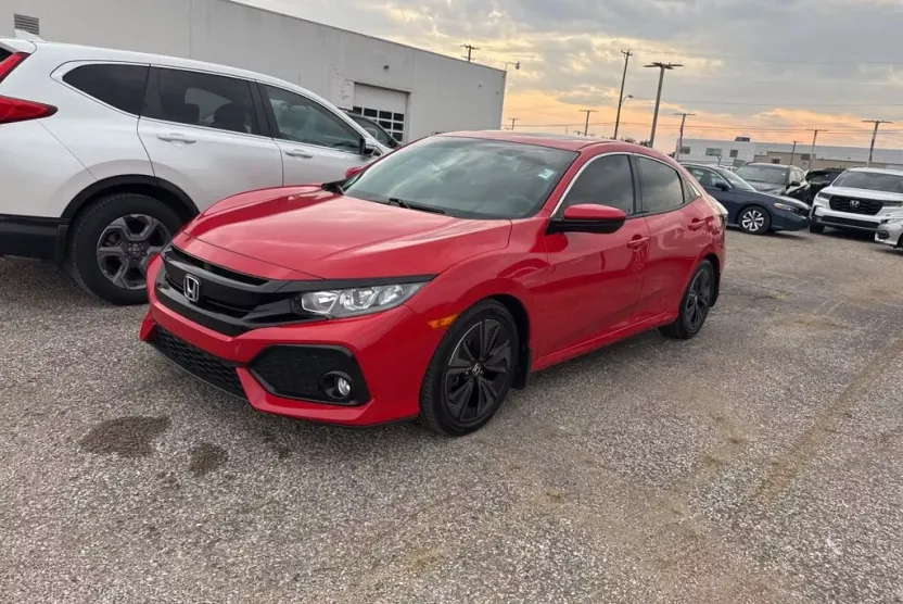 2018 Honda Civic EX Hatchback photo 1