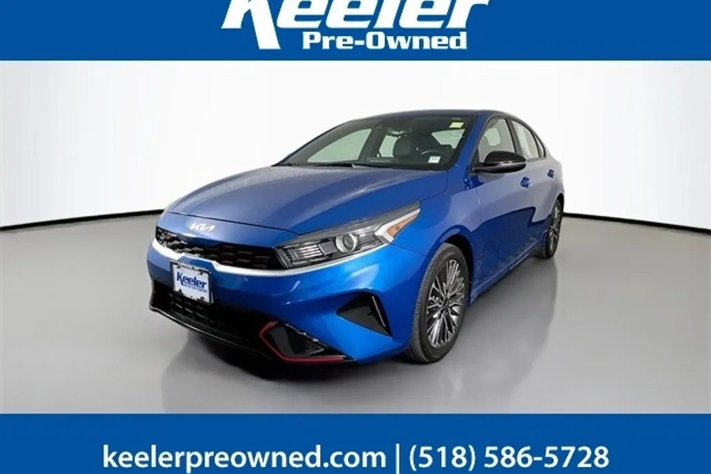 2022 Kia Forte GT-Line photo 1