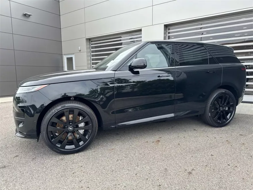 2025 Land Rover Range Rover Sport SE photo 1