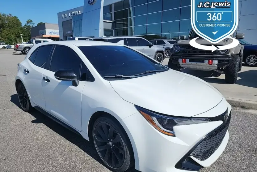 2022 Toyota Corolla SE Nightshade Edition photo 1
