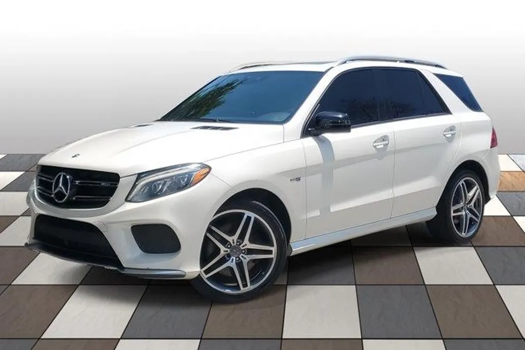 2017 Mercedes Benz GLE AMG 43 photo 1