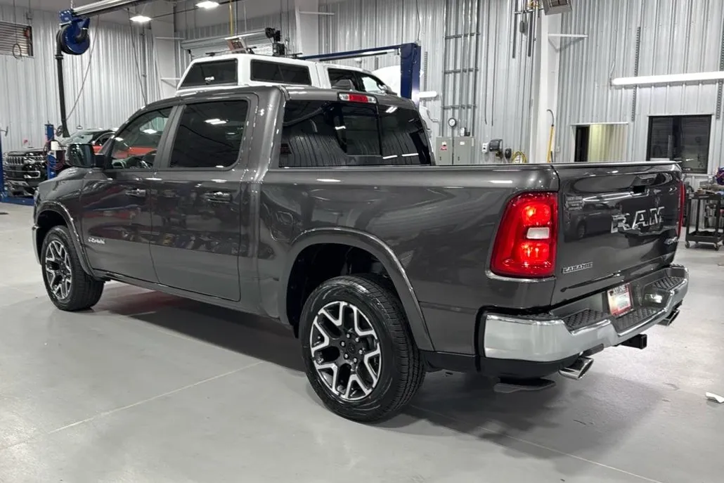 2025 Ram 1500 Laramie photo 1