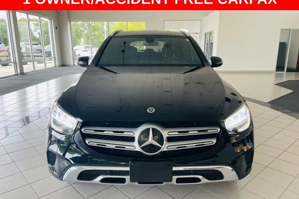 2021 Mercedes Benz GLC 300 photo 1