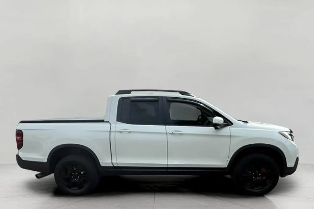 2018 Honda Ridgeline RTL-T photo 1