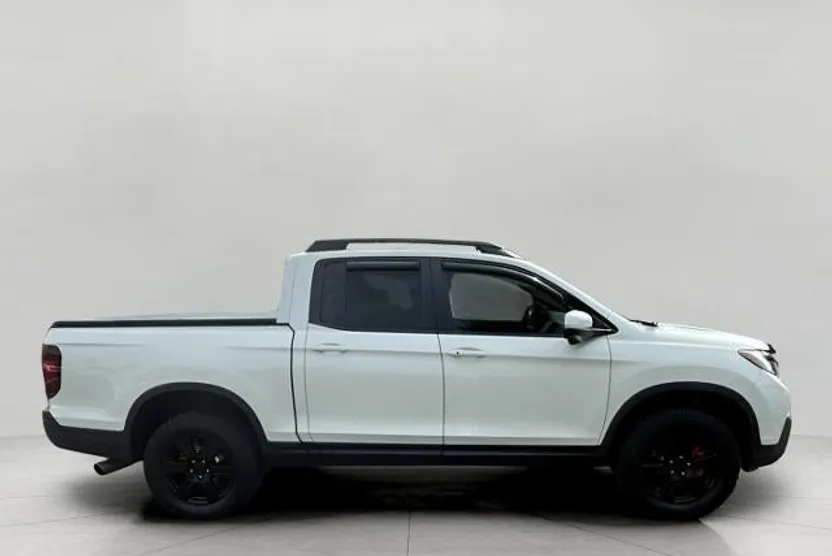 2018 Honda Ridgeline RTL-T photo 1
