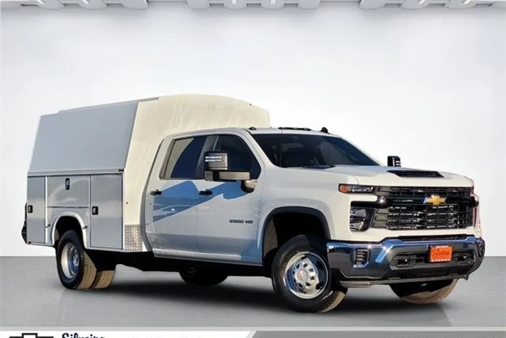 2024 Chevrolet Silverado 3500HD Work Truck photo 1