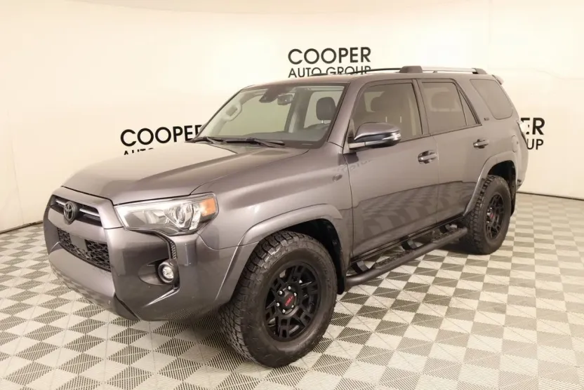 2023 Toyota 4Runner SR5 Premium photo 1