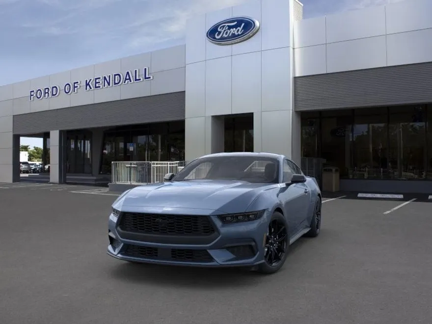 2025 Ford Mustang EcoBoost photo 1